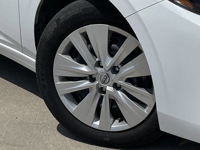 Used 2025 Nissan Sentra S FWD image 8