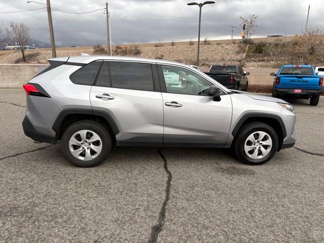 Used 2024 Toyota RAV4 LE AWD/4WD image 6