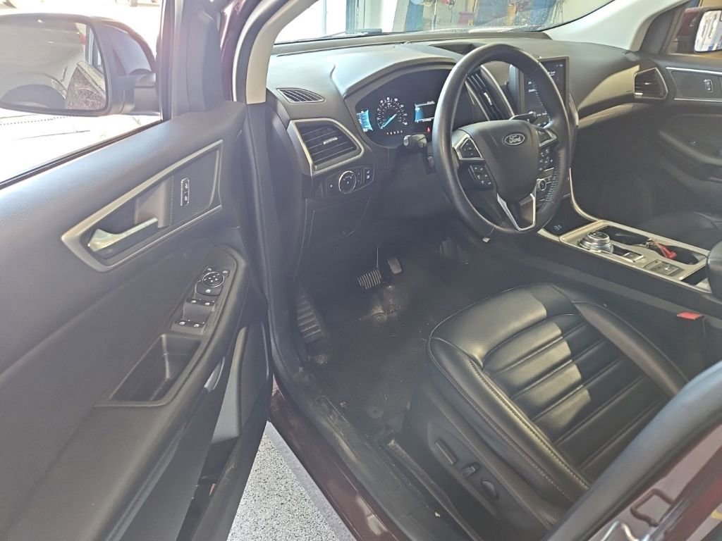 Used 2024 Ford Edge SEL w/ Convenience Package AWD/4WD image 6