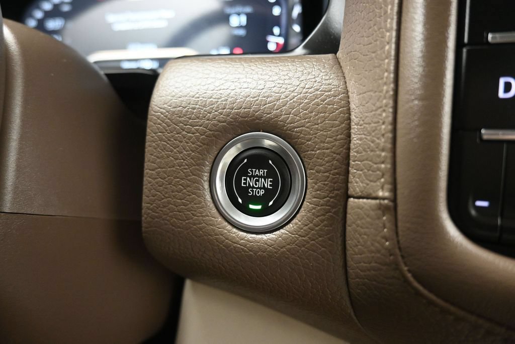 Used 2023 GMC Yukon XL Denali AWD/4WD image 27