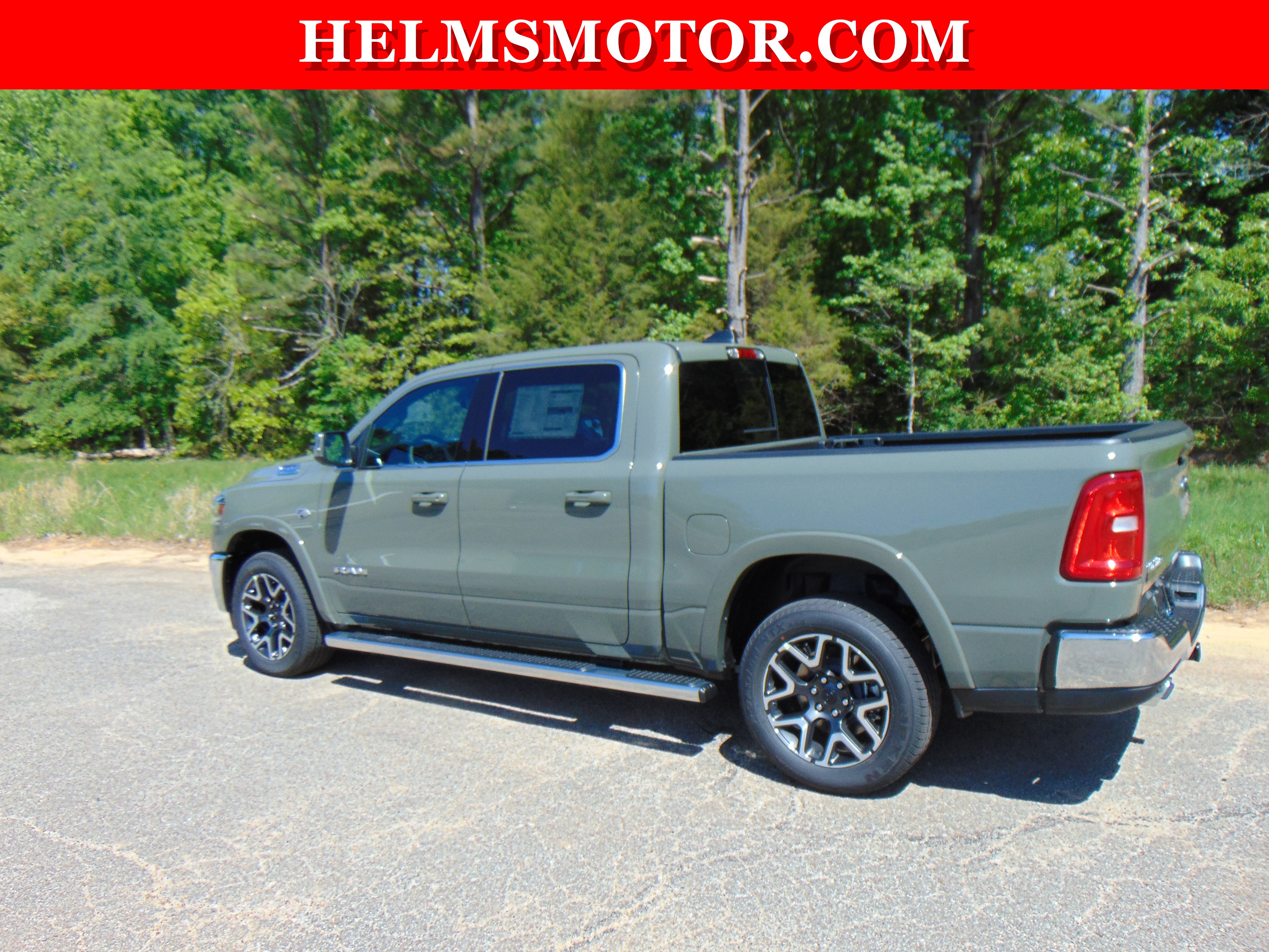 New 2026 RAM 1500 Laramie AWD/4WD image 6