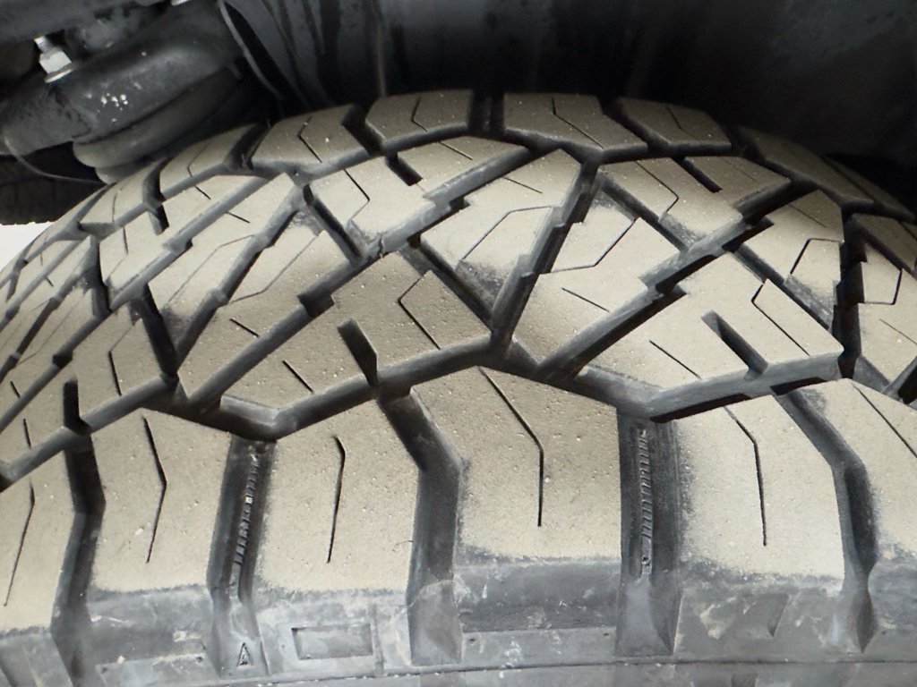 Used 2023 Ford F150 Lightning Platinum image 37