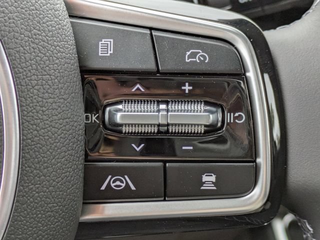 New 2026 Kia Carnival FWD image 32