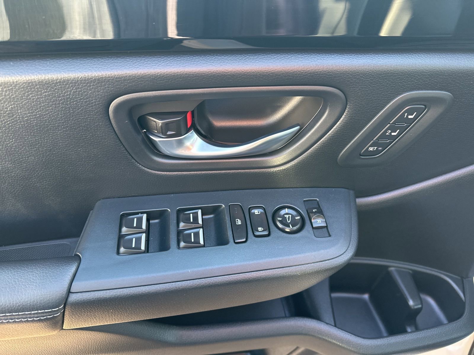 Used 2023 Honda Pilot Touring image 16