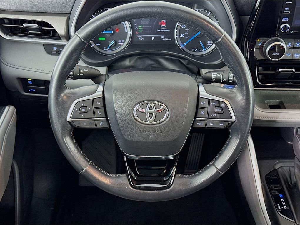 Used 2021 Toyota Highlander XLE image 29