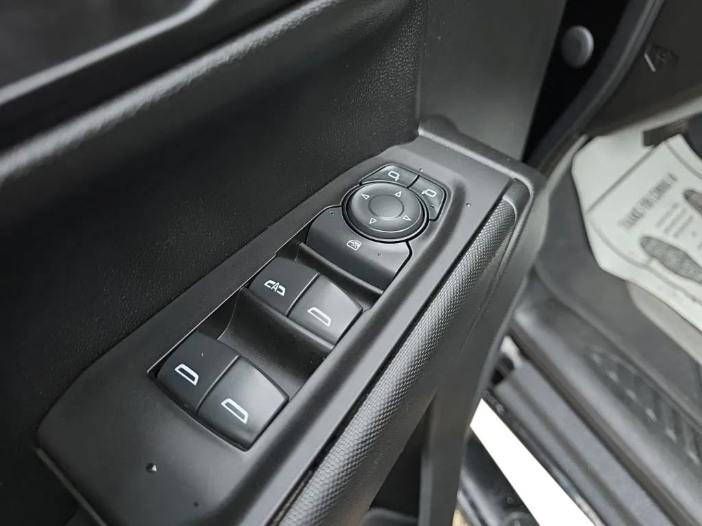 Used 2020 Chevrolet Silverado 1500 Custom Trail Boss w/ Custom Convenience Package AWD/4WD image 13