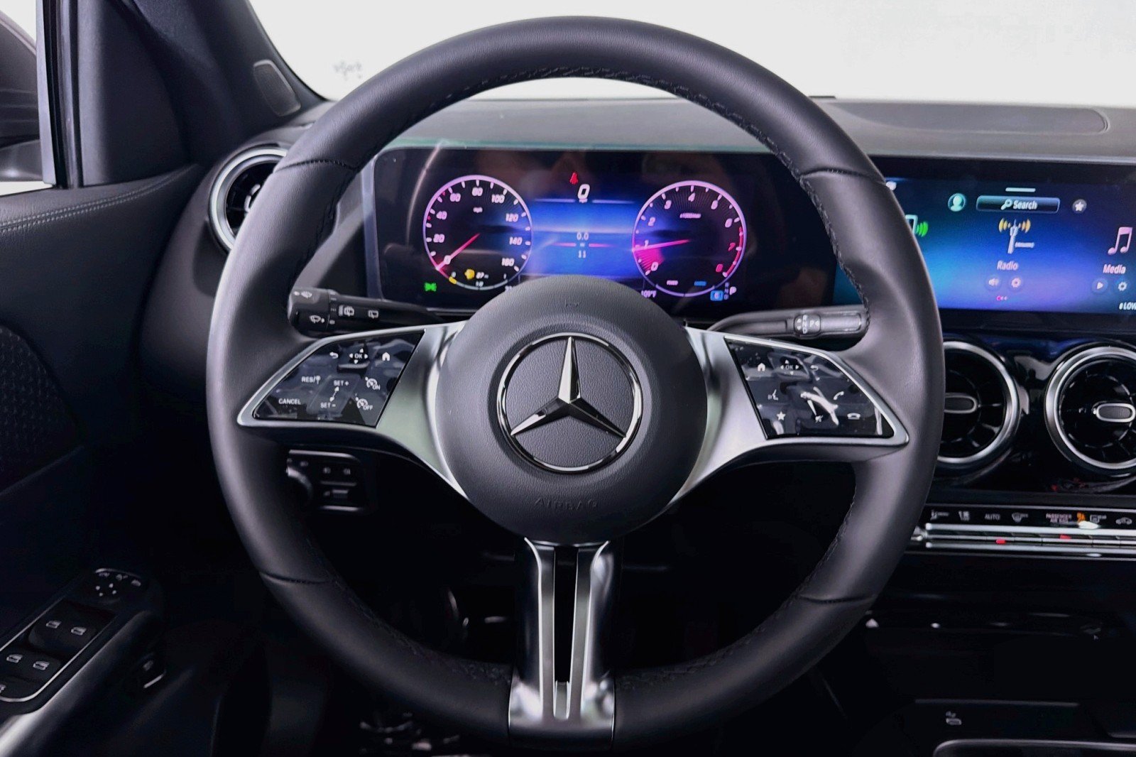 New 2026 Mercedes-Benz GLA 250 image 17