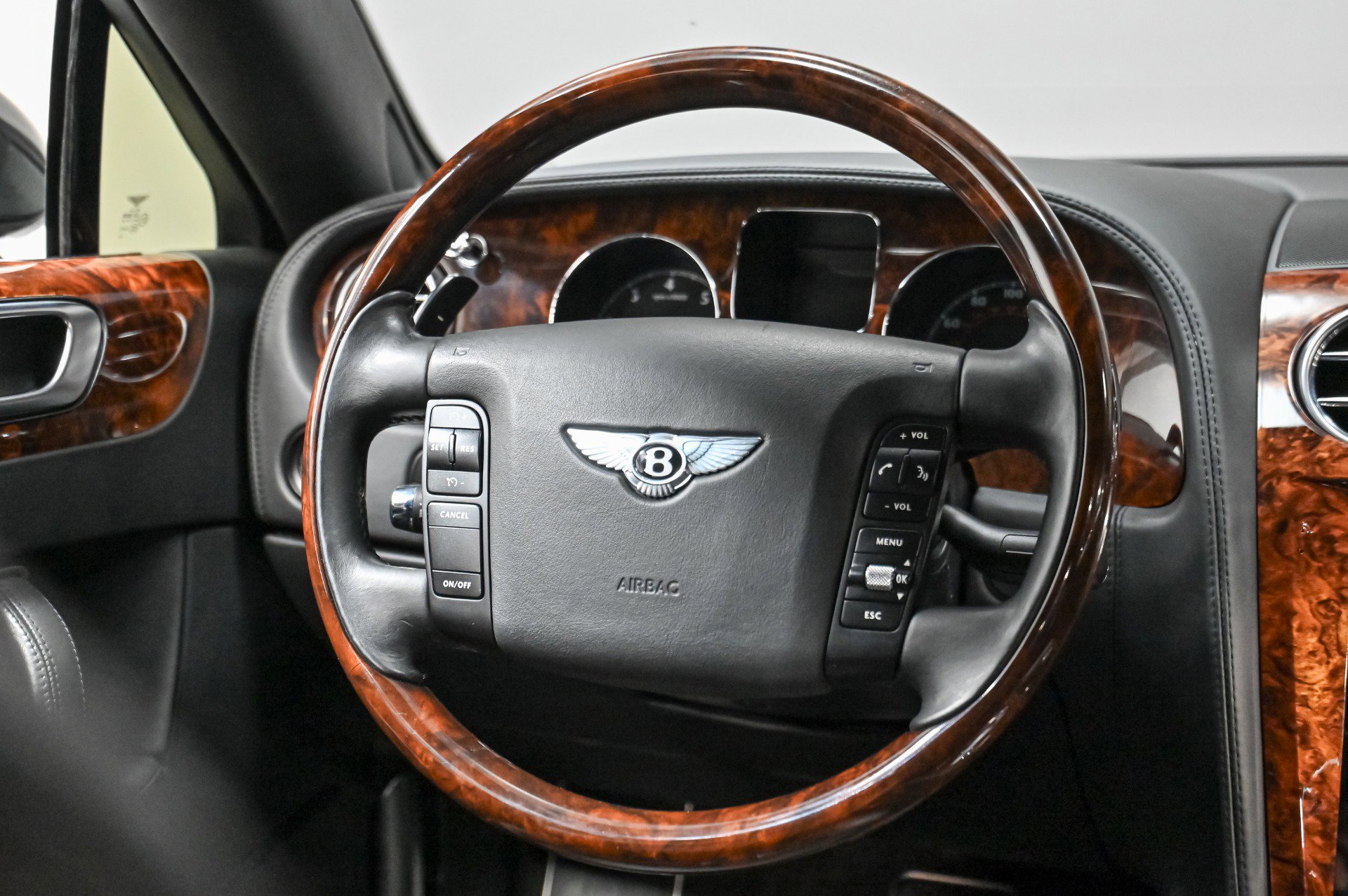 Used 2006 Bentley Flying Spur Flying Spur AWD/4WD image 8