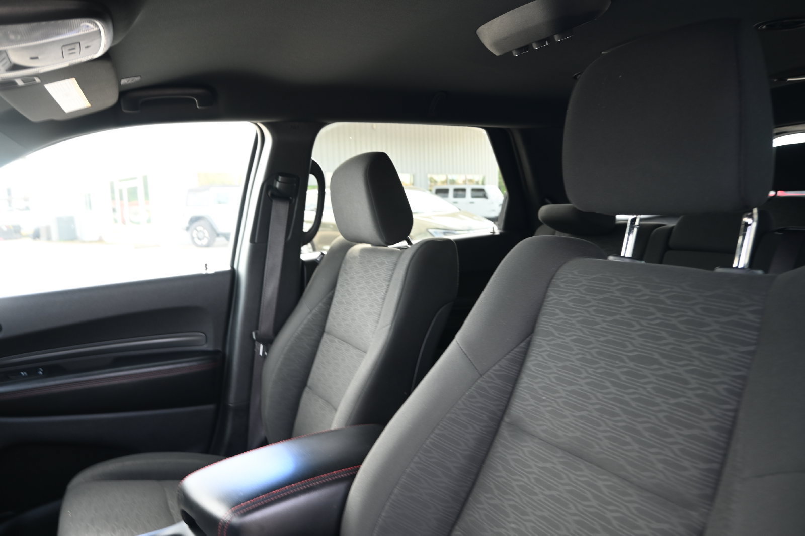 Used 2025 Dodge Durango GT AWD/4WD image 12