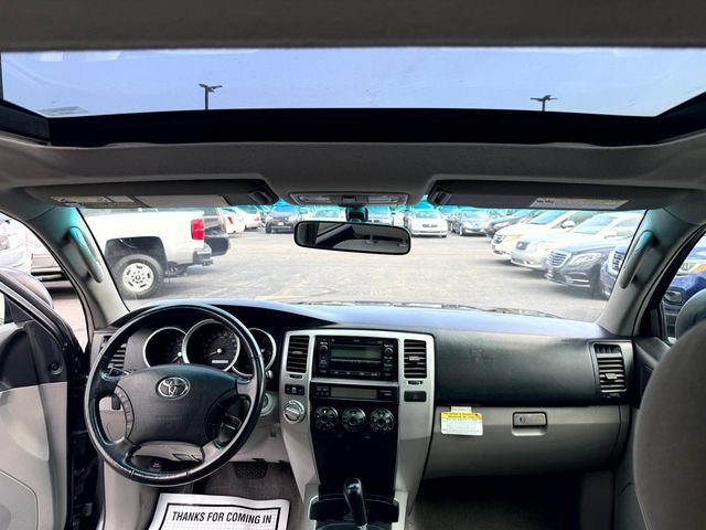 Used 2006 Toyota 4Runner SR5 AWD/4WD image 5
