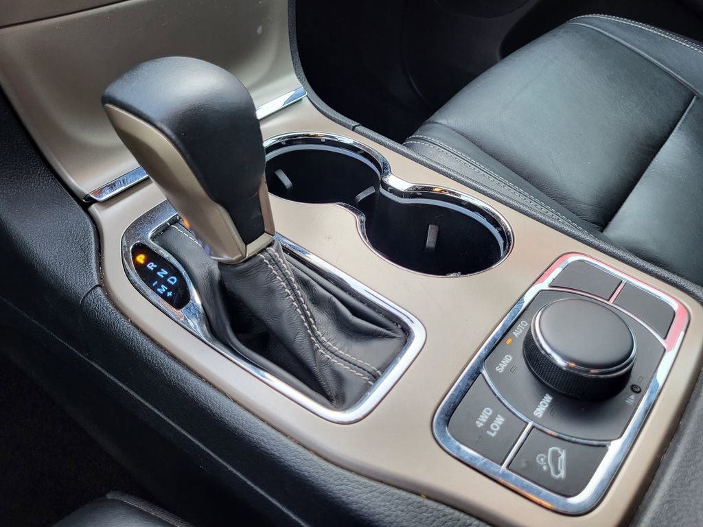 Used 2017 Jeep Grand Cherokee Limited w/ Trailer Tow Group IV image 21