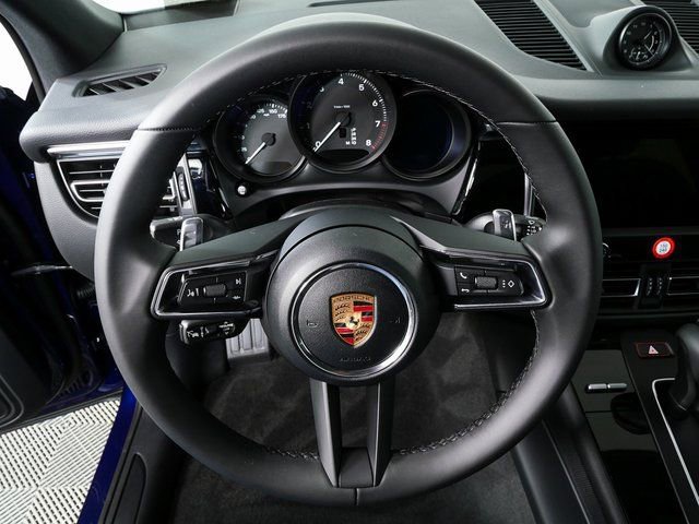 New 2026 Porsche Macan image 9