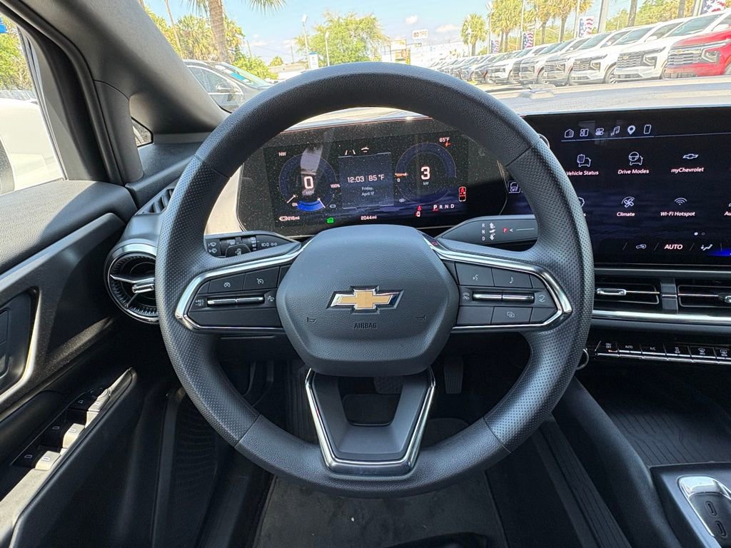 Used 2026 Chevrolet Equinox EV LT FWD image 18