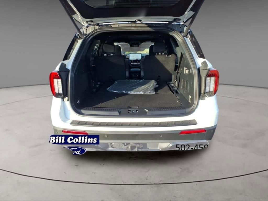 New 2026 Ford Explorer ST-Line w/ ST-Line Street Pack image 8
