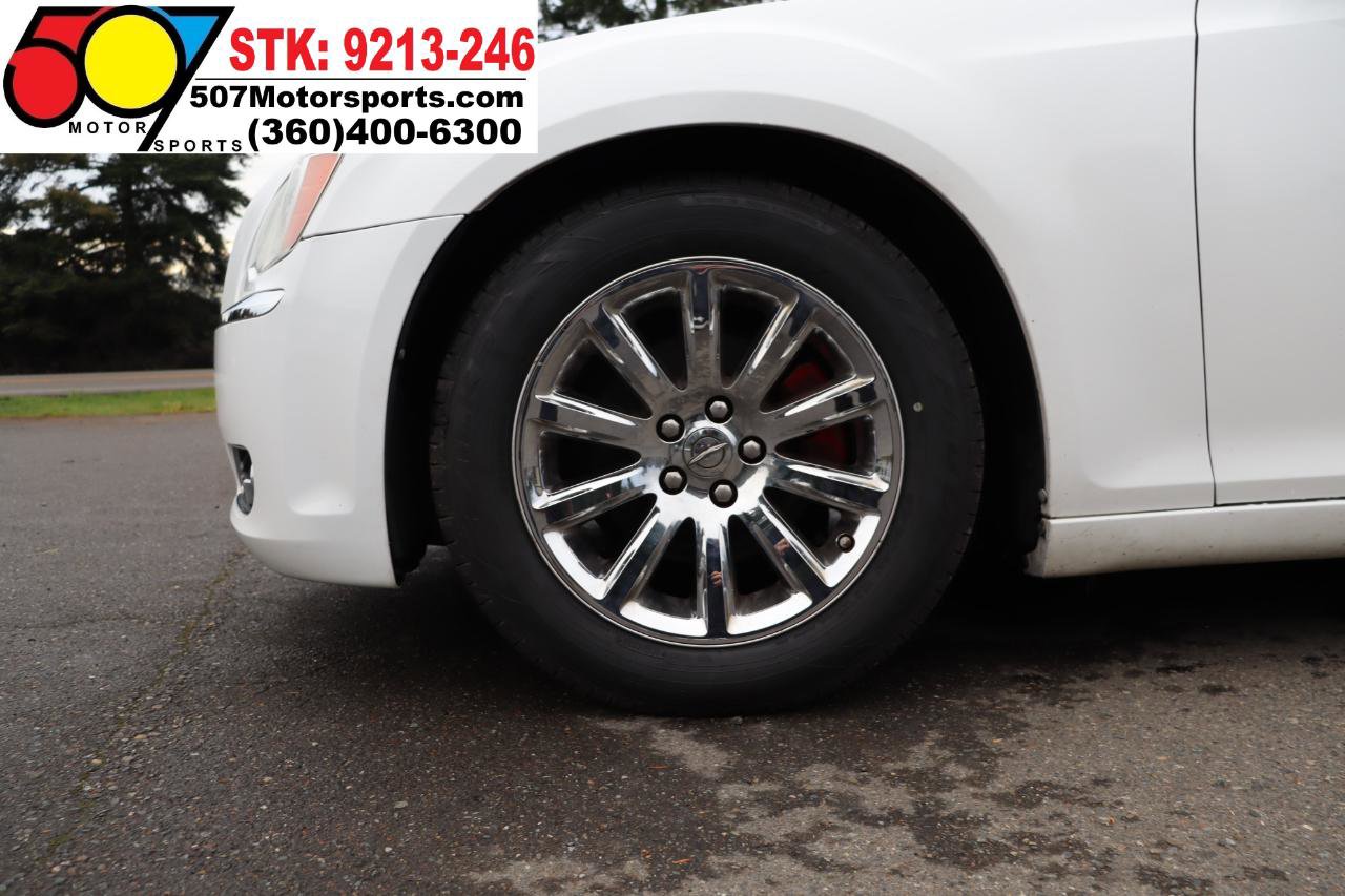 Used 2012 Chrysler 300 Limited RWD image 22