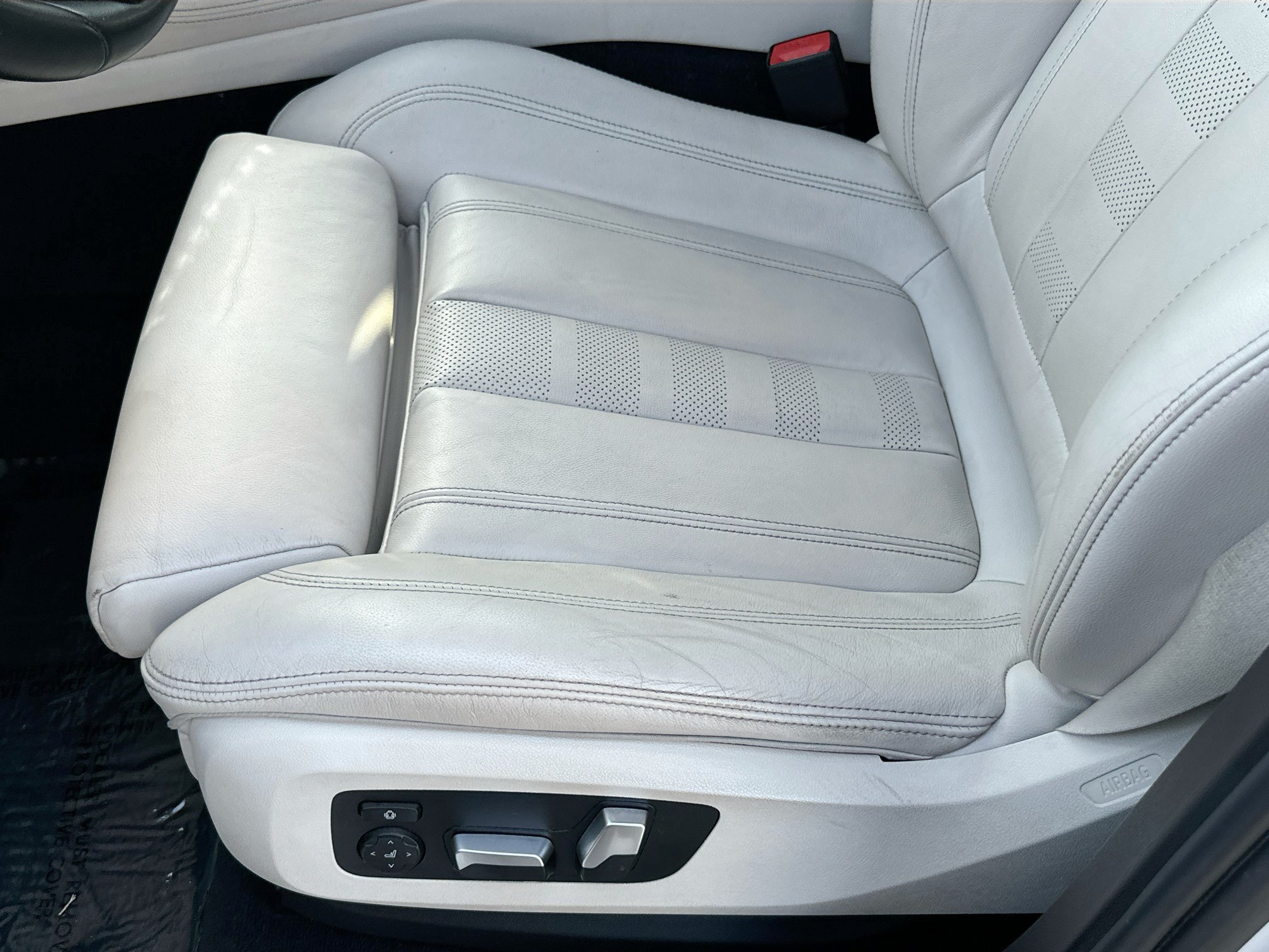 Used 2021 BMW X5 sDrive40i w/ Premium Package RWD image 19