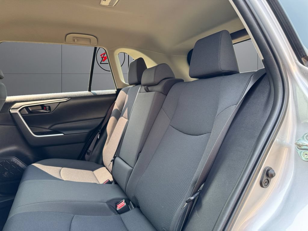 Certified 2019 Toyota RAV4 LE w/ All Weather Liner Package AWD/4WD image 18