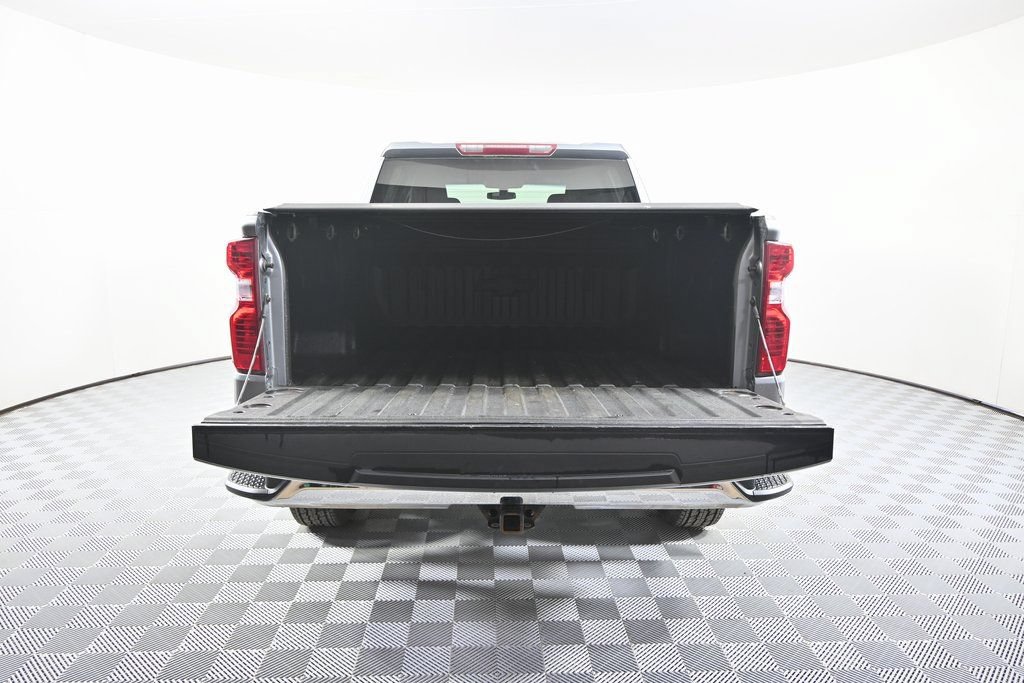 Used 2022 Chevrolet Silverado 1500 LT w/ Bed Protection Package AWD/4WD image 6