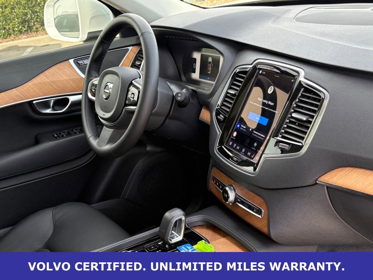 Certified 2024 Volvo XC90 B5 Plus w/ Protection Package Premier image 36