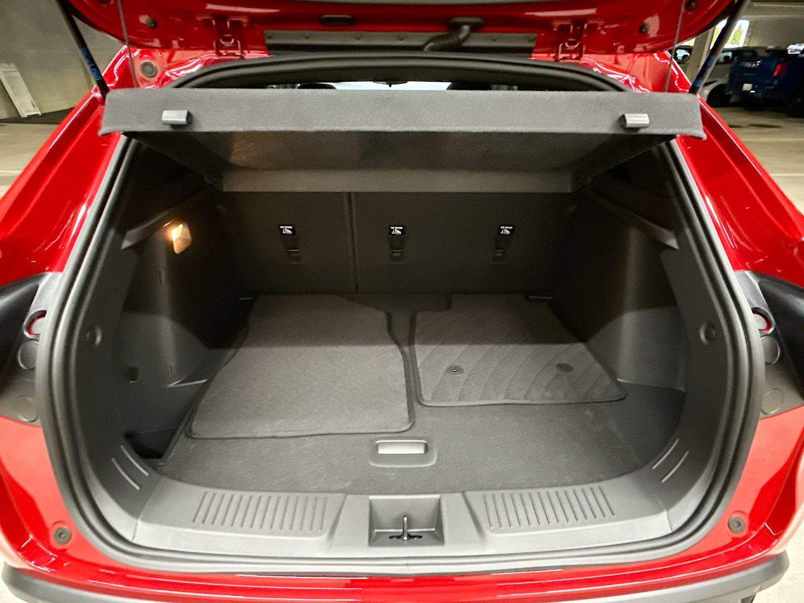 New 2026 Chevrolet Trax RS w/ Sunroof Package image 30