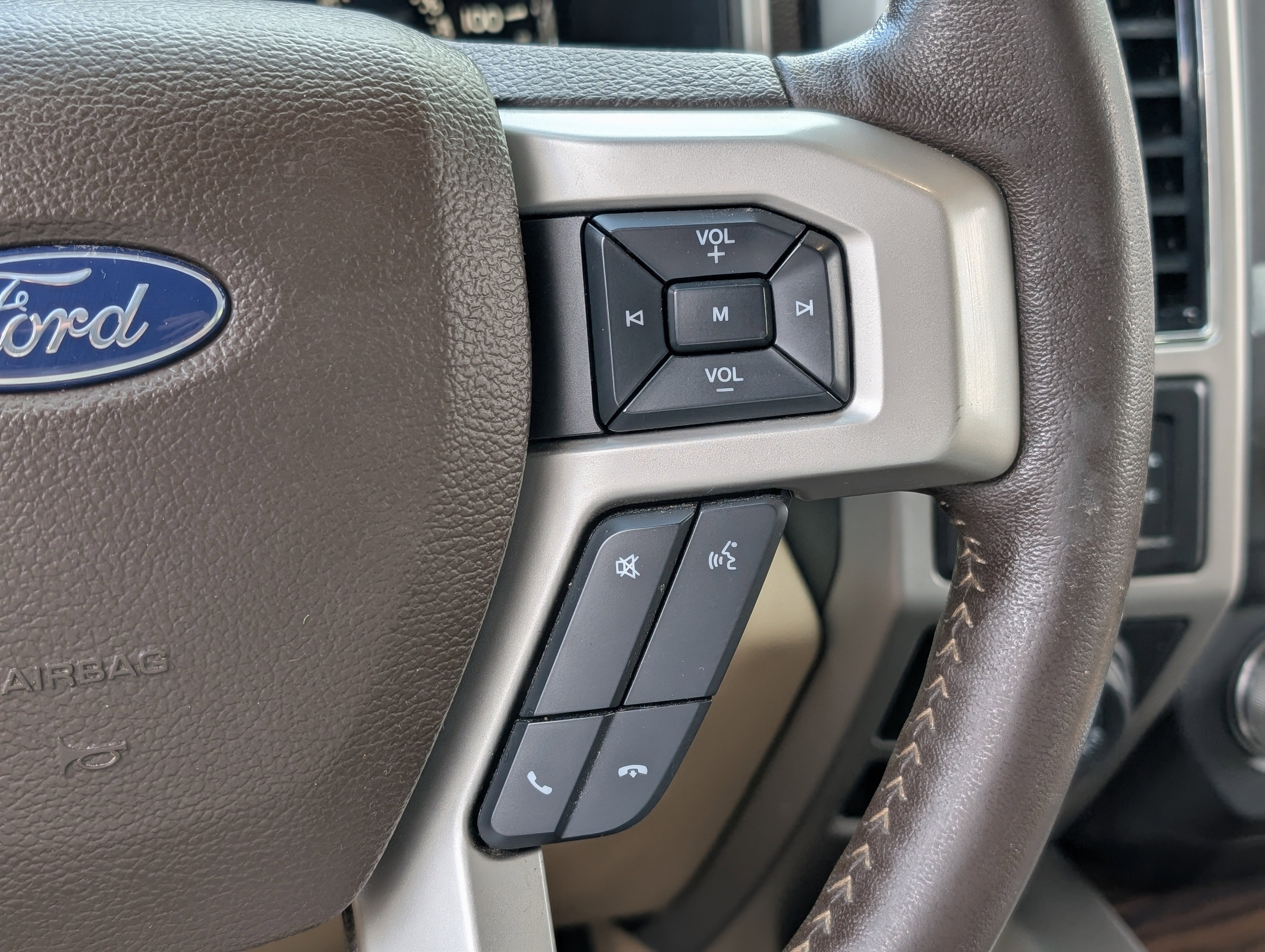 Used 2019 Ford F150 Lariat w/ Equipment Group 502A Luxury image 18