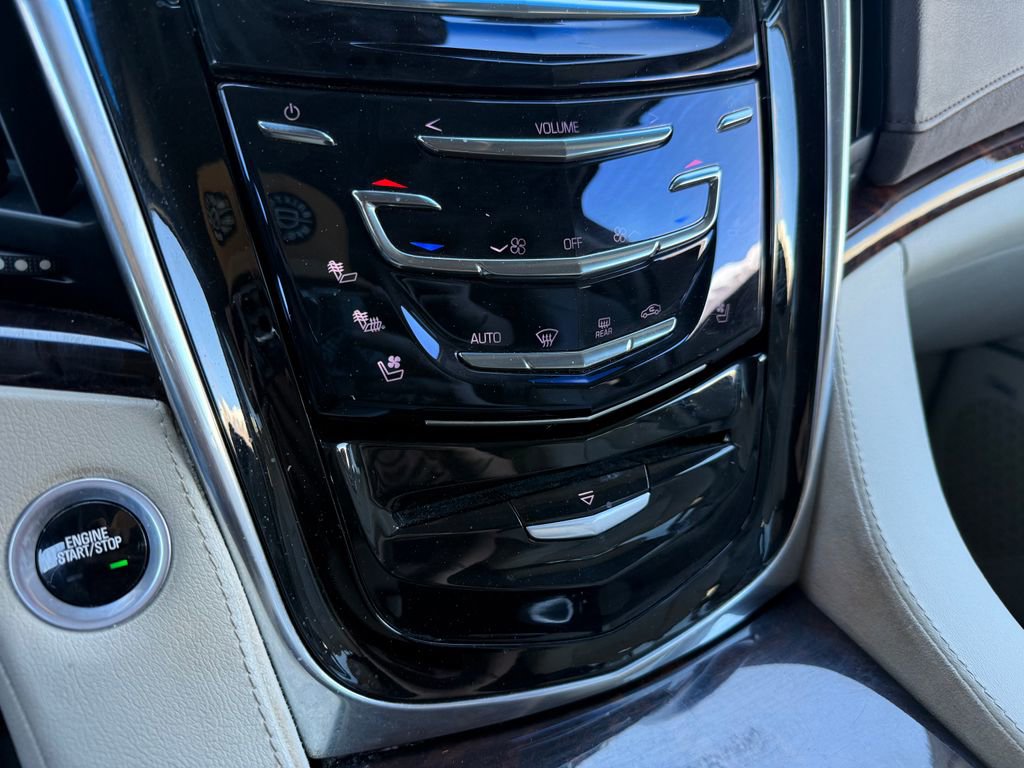 Used 2015 Cadillac Escalade ESV Premium RWD image 36