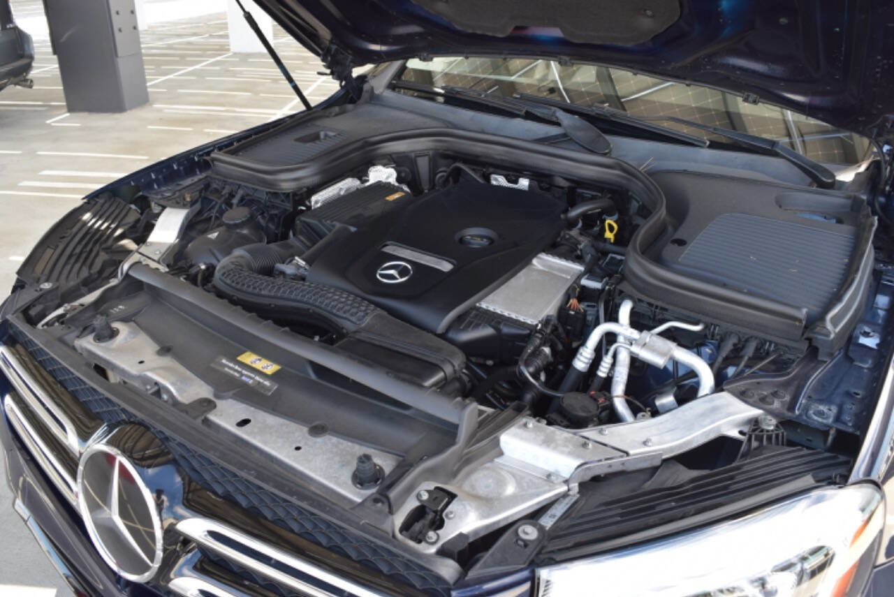 Used 2017 Mercedes-Benz GLC 300 4MATIC image 37