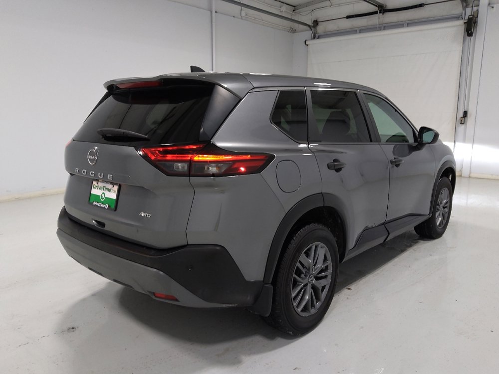 Used 2023 Nissan Rogue S image 9
