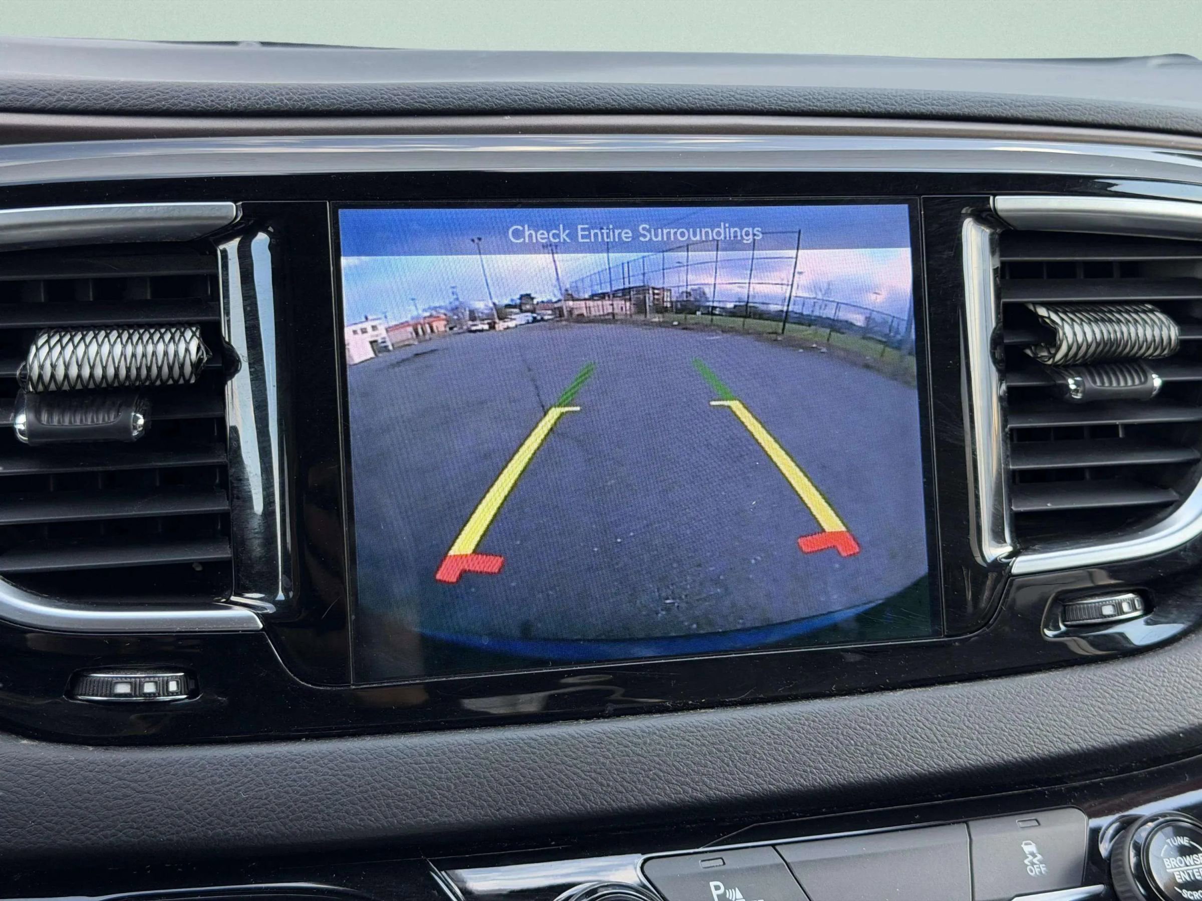 Used 2017 Chrysler Pacifica Touring-L Plus w/ Tire & Wheel Group image 37