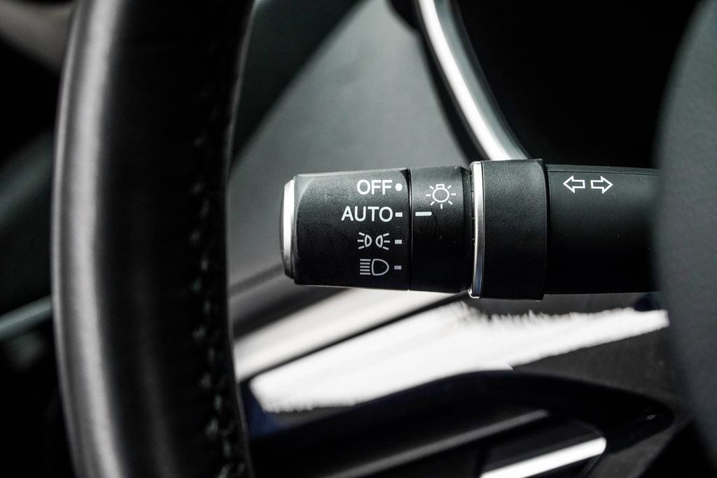 Used 2026 Acura MDX w/ Technology Package FWD image 35