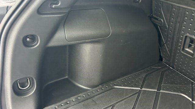 Certified 2022 Chevrolet Equinox RS w/ LPO, Floor Liner Package image 16