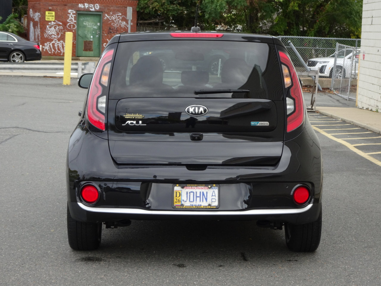 Used 2017 Kia Soul EV + image 6