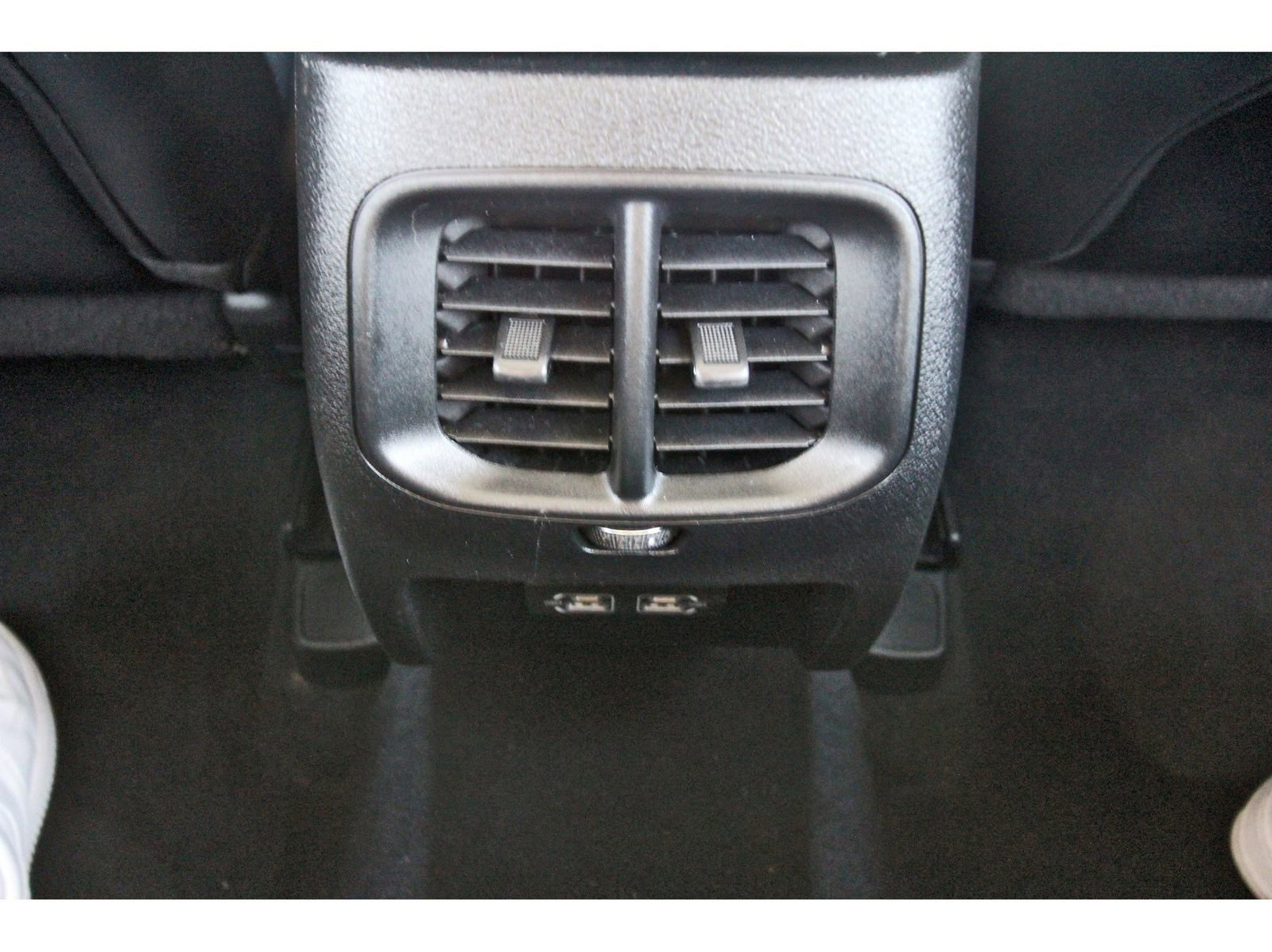 Used 2021 Jeep Cherokee Latitude Plus image 15