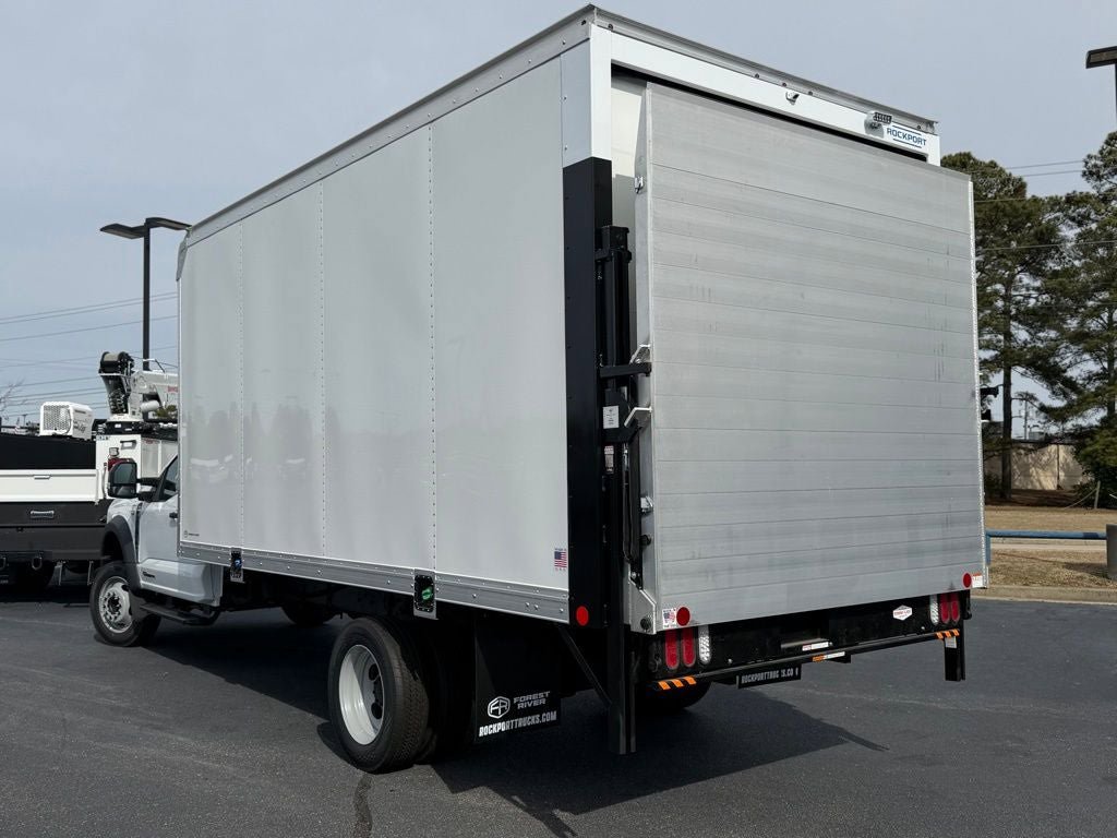 New 2026 Ford F550 2WD Regular Cab Super Duty image 4