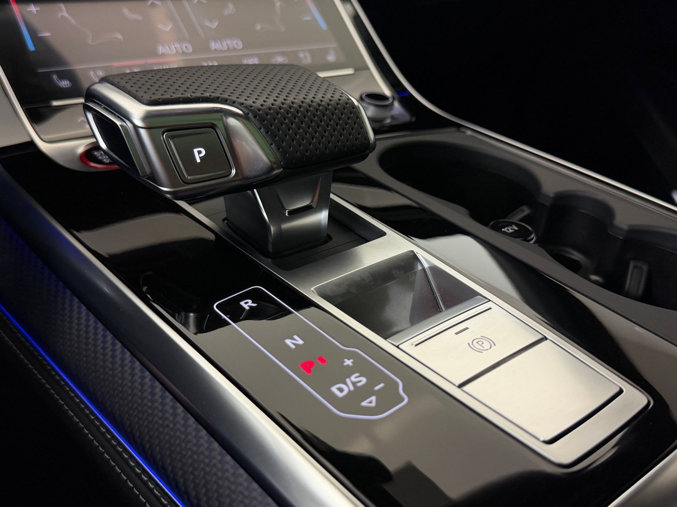 Used 2024 Audi SQ8 Prestige image 18