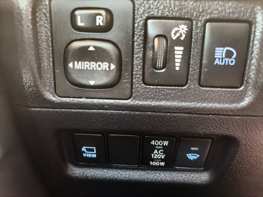 Used 2023 Toyota 4Runner Limited RWD image 18