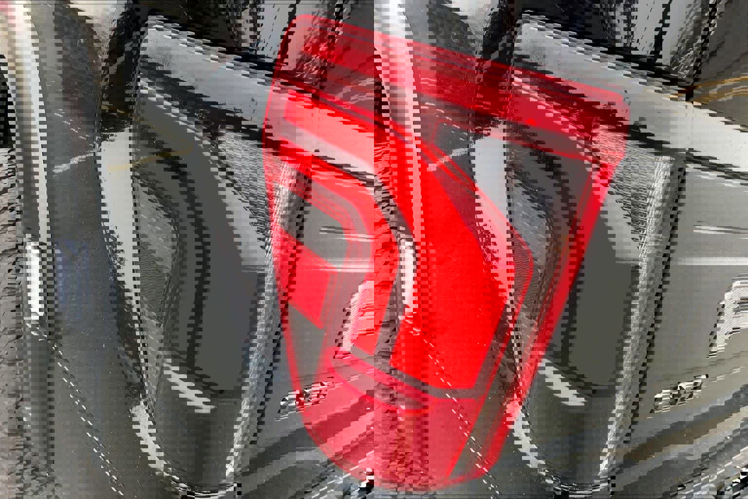 Used 2025 Ford F150 Raptor image 28