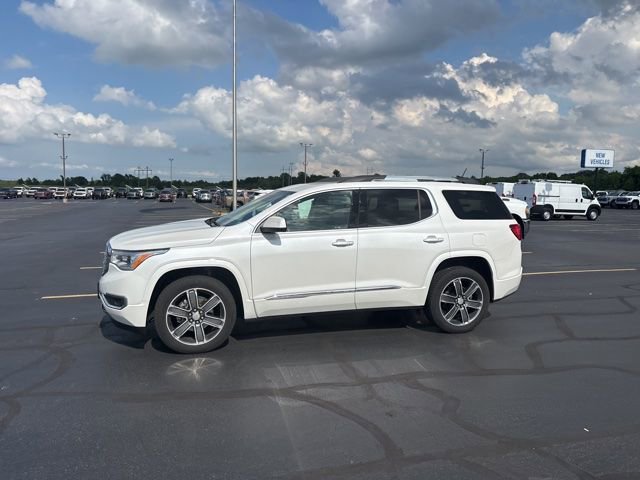 Used 2019 GMC Acadia Denali w/ Technology Package FWD image 2