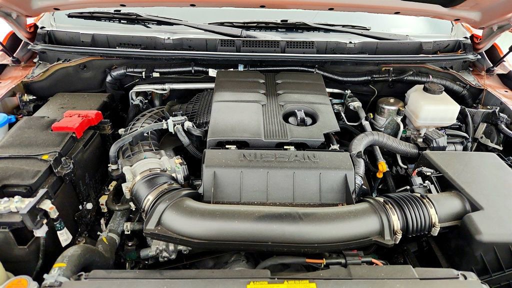 Used 2025 Nissan Frontier PRO-4X AWD/4WD image 24