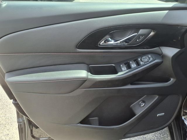 Used 2023 Chevrolet Traverse RS AWD/4WD image 25