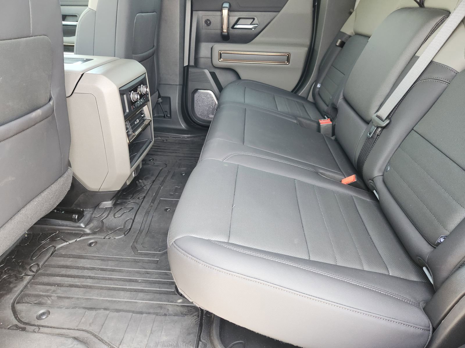 New 2025 GMC Hummer EV 2X AWD/4WD image 33