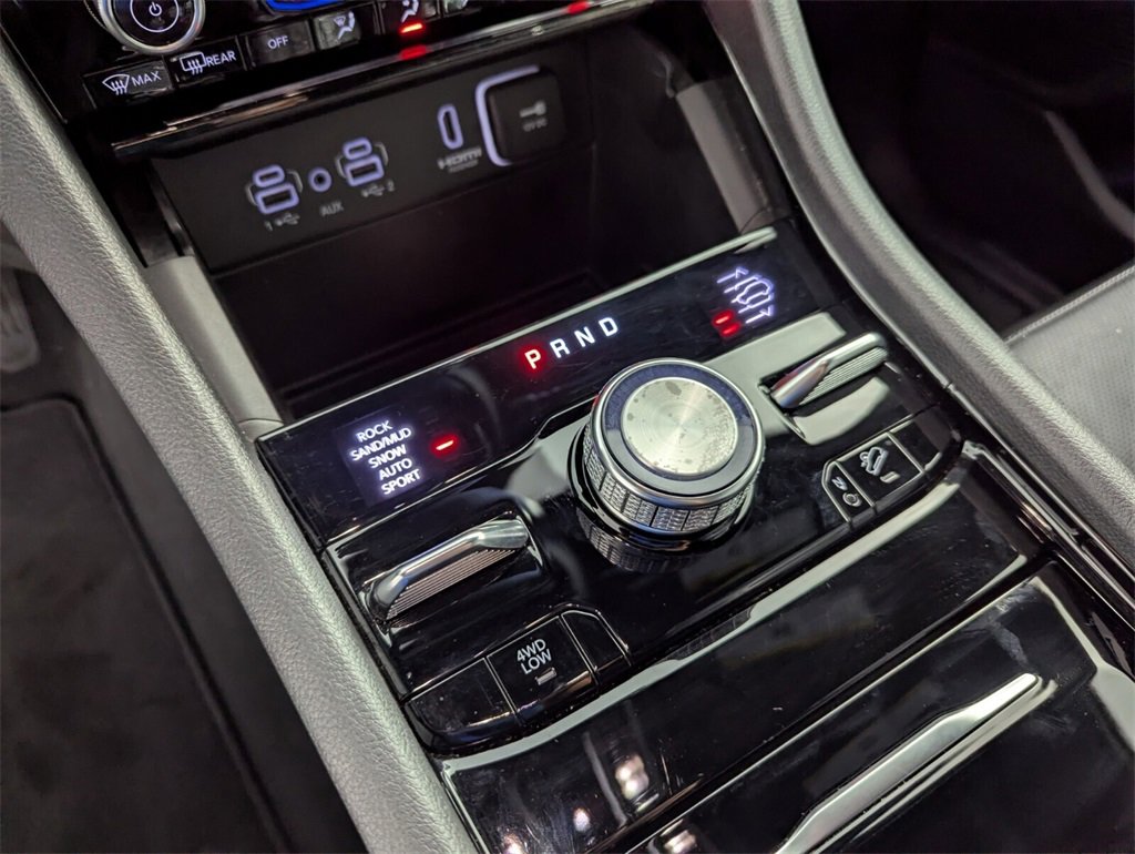 Used 2023 Jeep Grand Cherokee Overland image 25