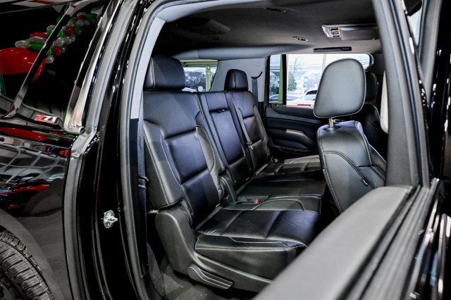 Used 2020 Chevrolet Suburban LT image 28