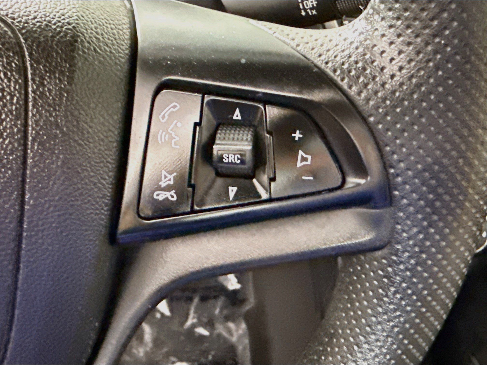 Used 2019 Chevrolet Trax LS FWD image 14