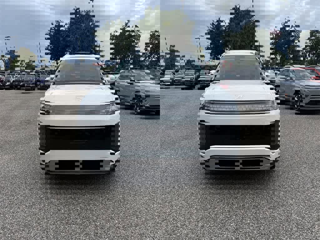 New 2026 Hyundai Ioniq 9 SE image 9