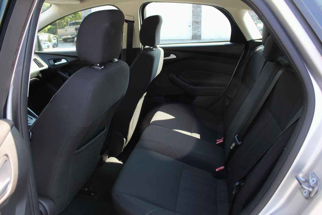 Used 2016 Ford Focus SE image 24