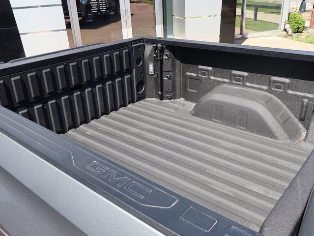 Certified 2024 GMC Sierra 1500 SLT w/ SLT Premium Plus Package AWD/4WD image 17