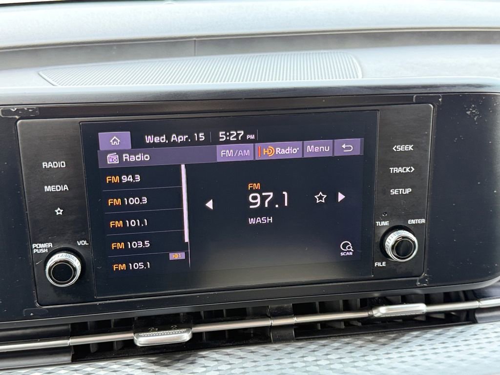 Used 2022 Kia Carnival LX image 14