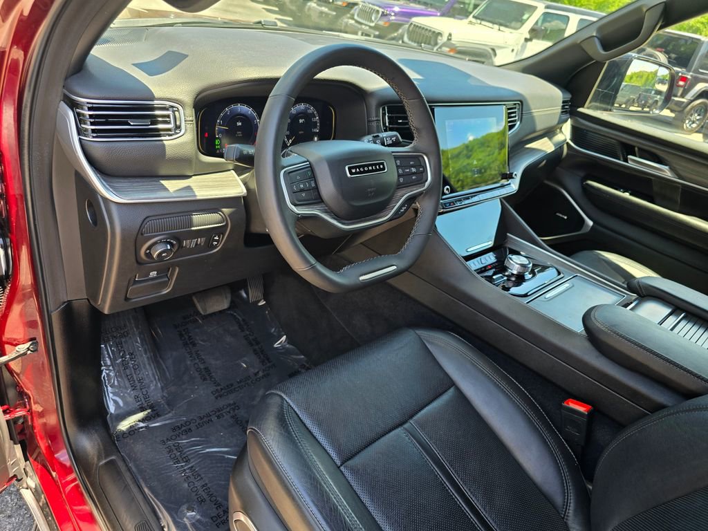 Used 2024 Jeep Wagoneer L Series II w/ Flexible Seating Group AWD/4WD image 23