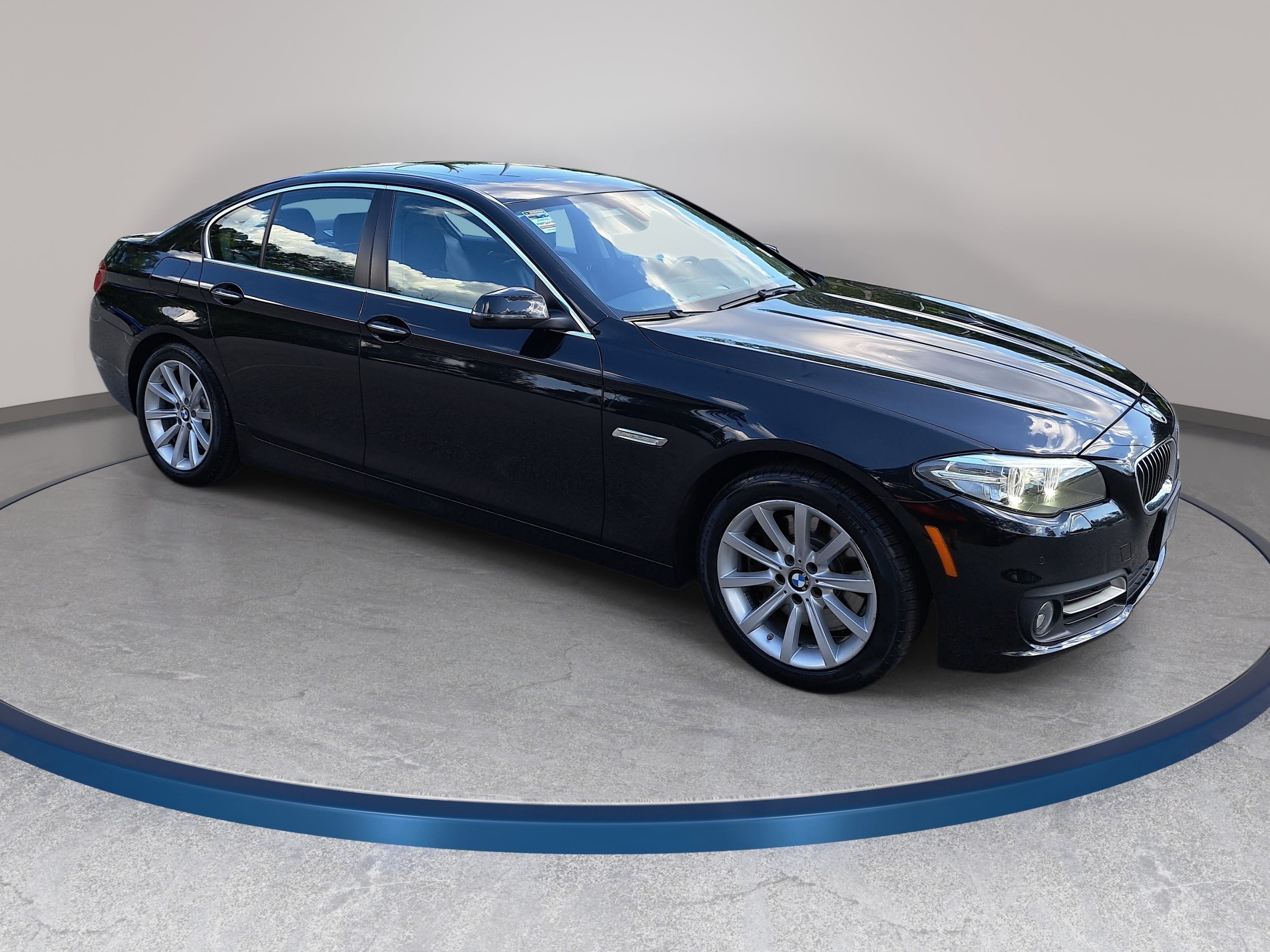 Used 2015 BMW 535i xDrive Sedan AWD/4WD image 3